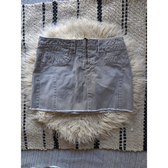 Vintage American Eagle Outfitters Denim Skirt 4 Railroad Striped Exposed Zip - Picture 1 of 12
